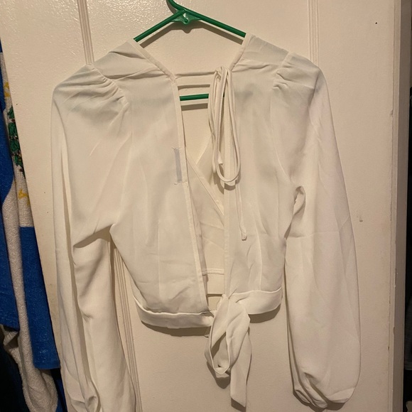 Clothes - Picture 5 of 16